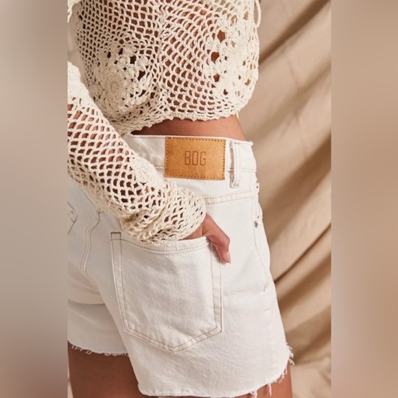 BDG Pants - BDG Urban Outfitters Distress Ripped White Denim A-line Jean Shorts Sz 28